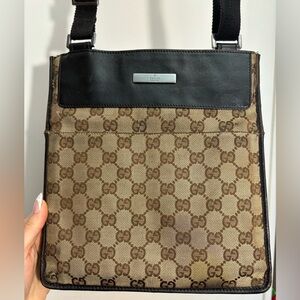 Gucci Brown GG Canvas Messenger Crossbody Bag Monogram Mens Womens $849